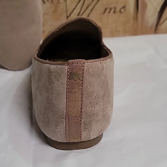 Birdies Tan Suede Loafers Slip-On Elegance - Picture 4 of 12